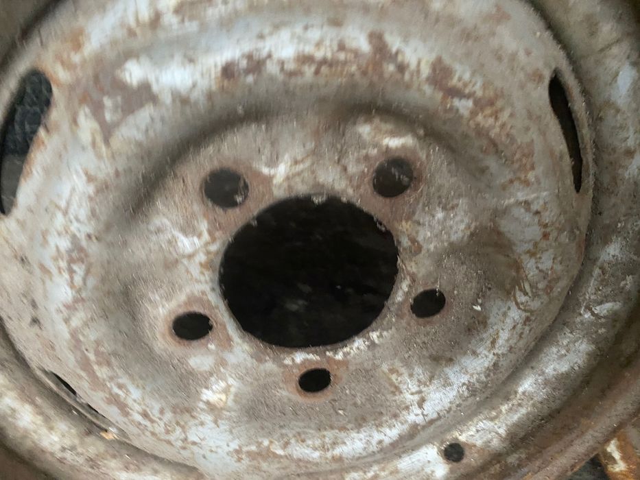 Продам диски на москвич