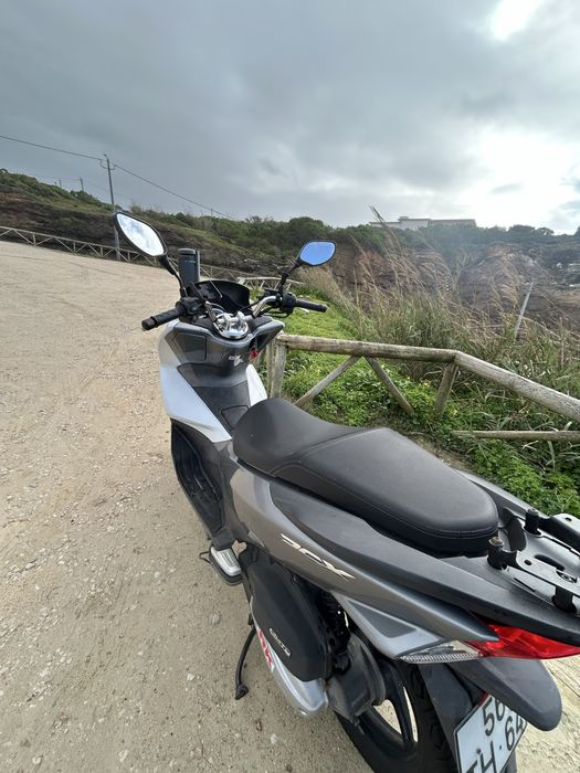 Moto Pcx 2017 completa