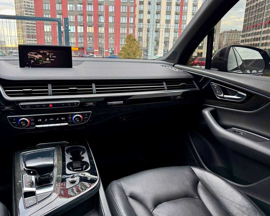 Продаж гарного Audi Q7