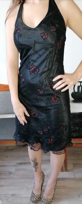 Sukienka M z kwiatami wesele studniówka sylwester mała czarna