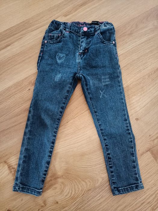 Spodnie jeansowe rurki