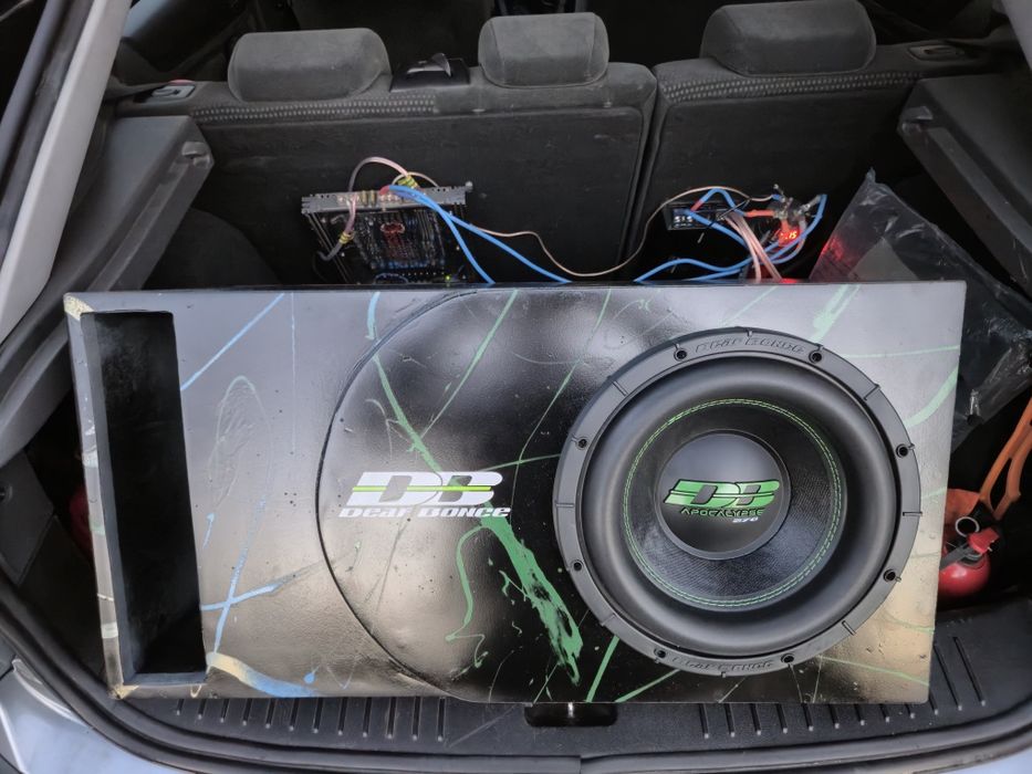 Skrzynia / subwoofer Deaf Bonce 30cm 88-90L 30/32Hz