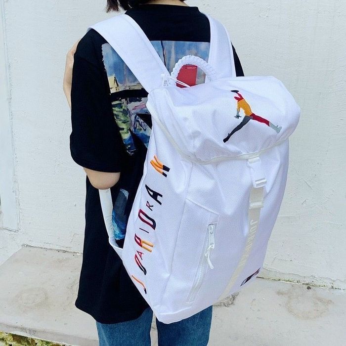 Міський рюкзак у стилі Jordan — хіт продажу