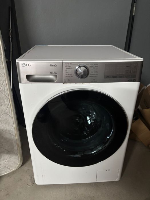 Maquina de lavar e secar roupa