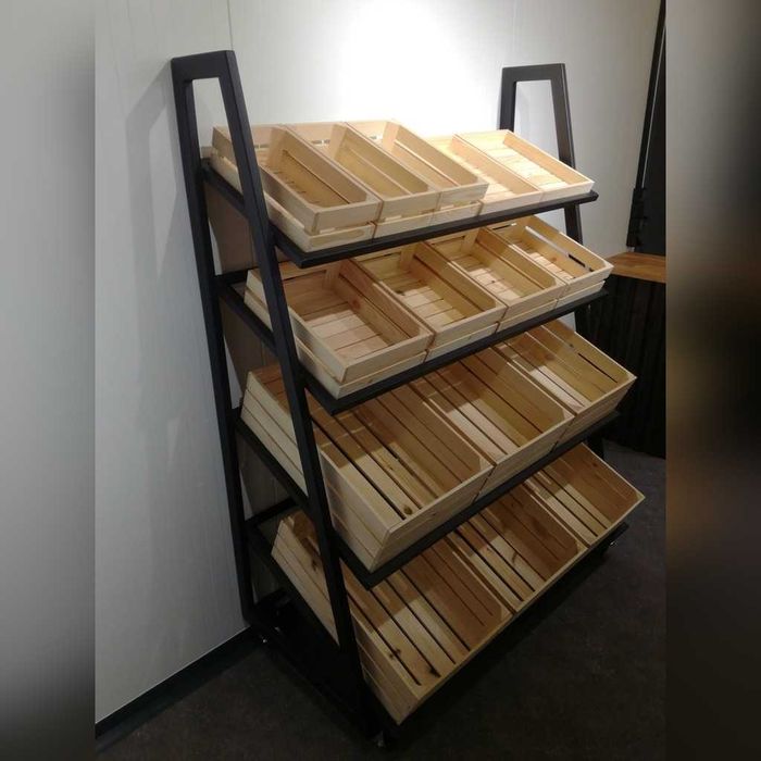 Regały ekspozycyjne na warzywa i owoce