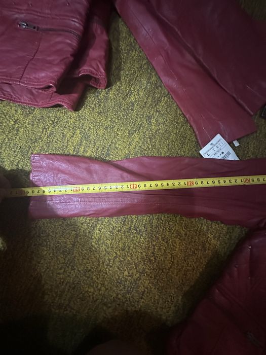 Куртка жіноча Zara