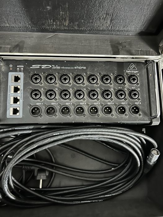 Behringer sd16  skretka i walizka