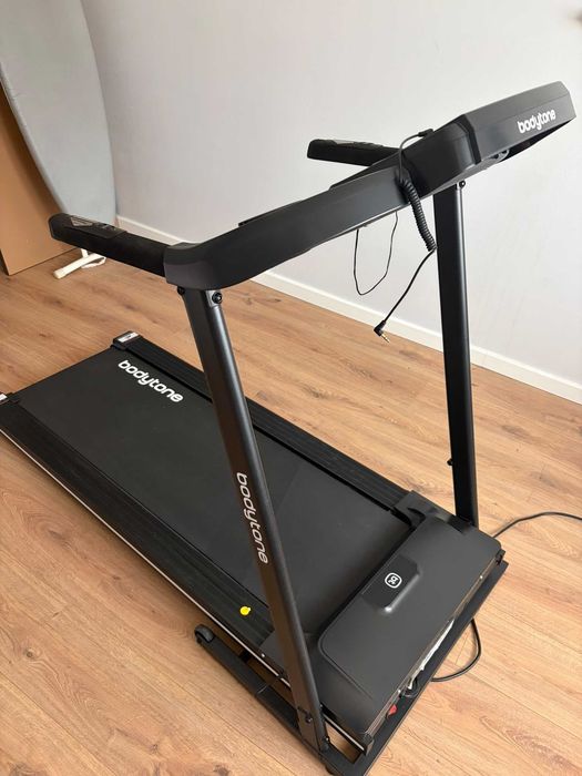 Passadeira de Corrida BODYTONE DT12+ (vel.máx:12 km/h)