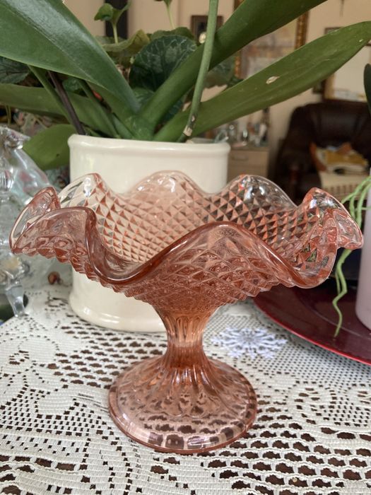 Pucharek falbana szkło rozalinowe vintage