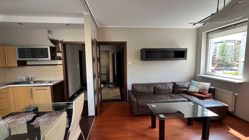 Wynajmę mieszkanie 2-pokojowe (48m2), os.Batorego, od 1 PAŹDZIERNIKA