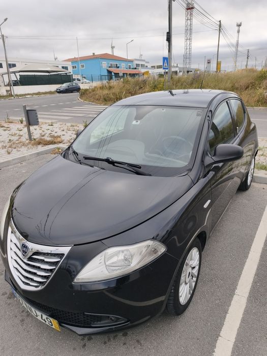 Lancia Ypsilon 2013 1.3 MultiJet Diesel —