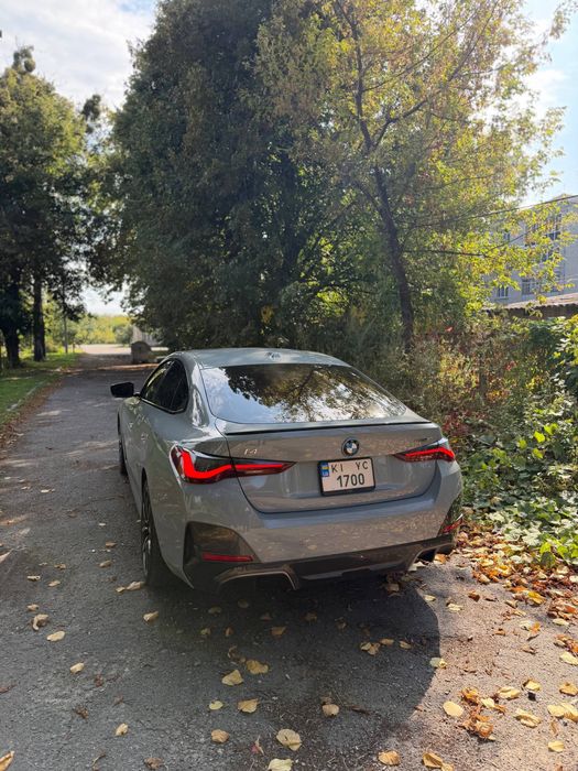 продам bmw i4 edrive40
