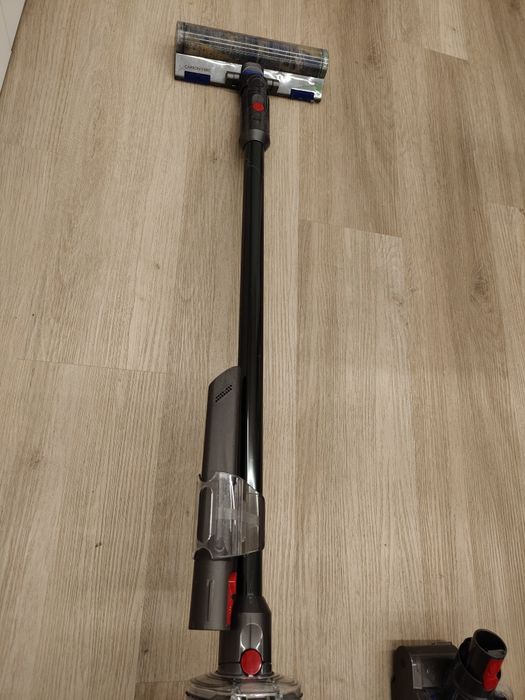 Dyson v12 odkurzacz