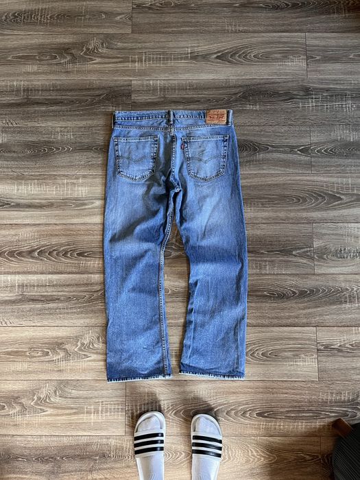 Широкі Джинси від Levis Bootcut 527