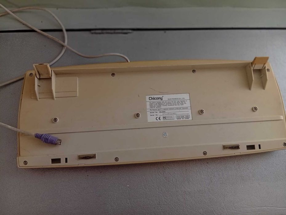Teclado vintage TOTALMENTE MECANICO DE 1995