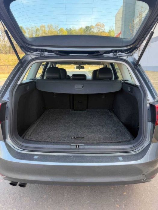 Volkswagen Golf      2016