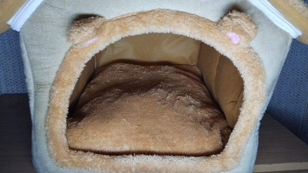 Б/У  Домик для маленьких собак и котов. РАЗМЕР М