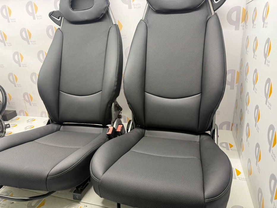 Bancos em pele Smart Fortwo 450 1g 2g