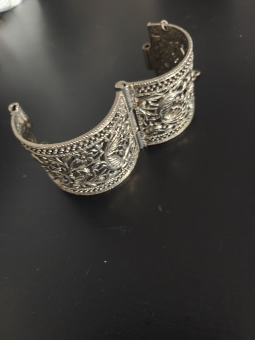 Pulseira Vintage Trabalhada Estilo Filigrana Prateada