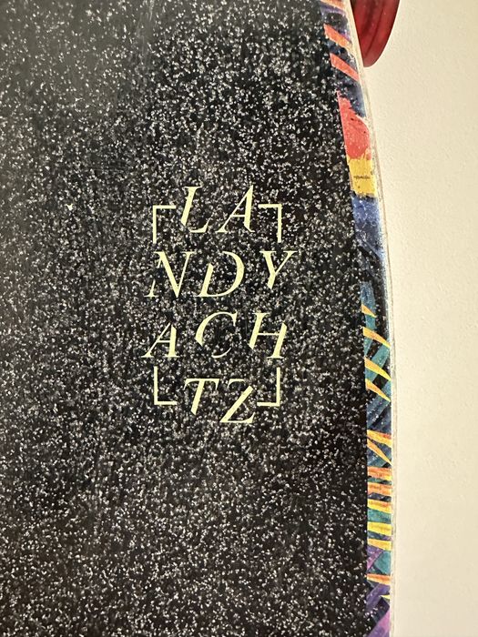 Landyachtz Maple Ripper Tropical Nights – longboard w bardzo dobrym stanie