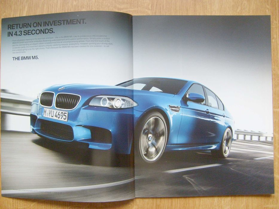 BMW M5 F10 + BMW M3 E92 & E93 - 2 prospekty 2012, stan BDB, 106 stron !!! Przesyłka GRATIS  !