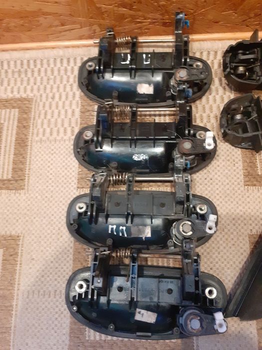 Ручка двери ланос сенс GM ручка дверей уголок запчасти деу