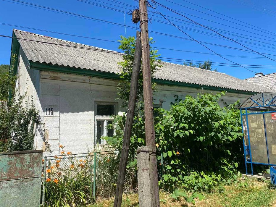 -50% фасадна будівля 109м під аптеку/магазин/кафе с.Поляна Свалява-7км