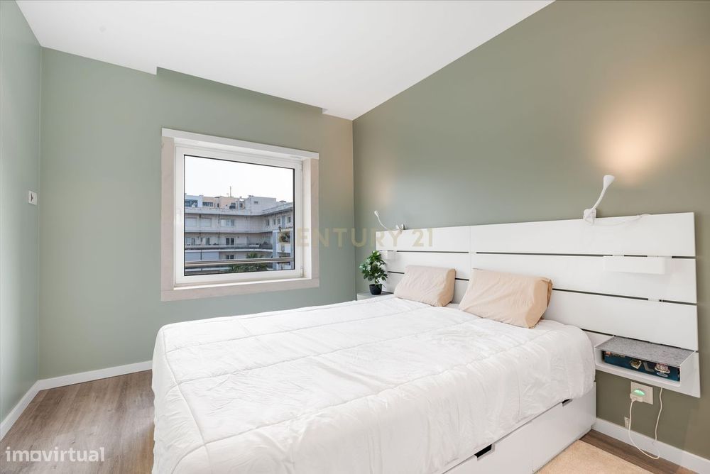 Exclusivo Apartamento T4 com Renovação de Charme  | Alameda dos Oceano