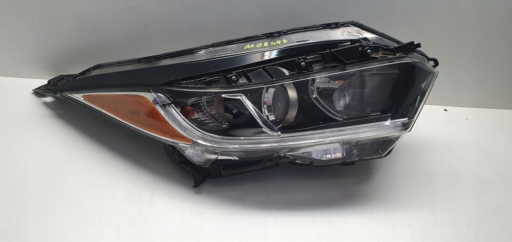 Honda hr-v ii lift lampa prawy przód usa 100-7r014