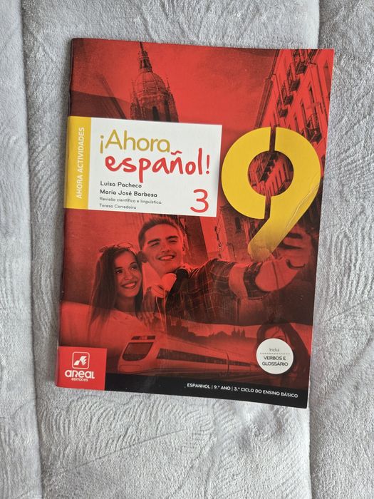 Caderno de Atividades de Espanhol 9 ano