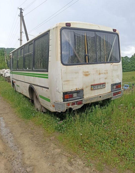 Паз з двигуном і КПП Ом 364 в гарному стані на ходу готовий до роботи
