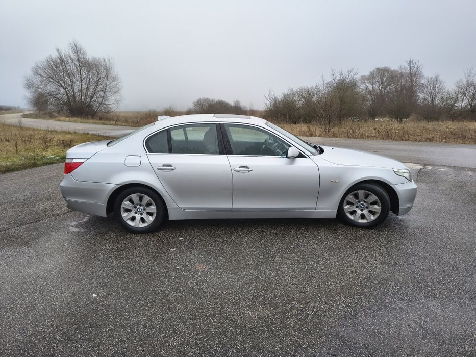 BMW E60 520i automat