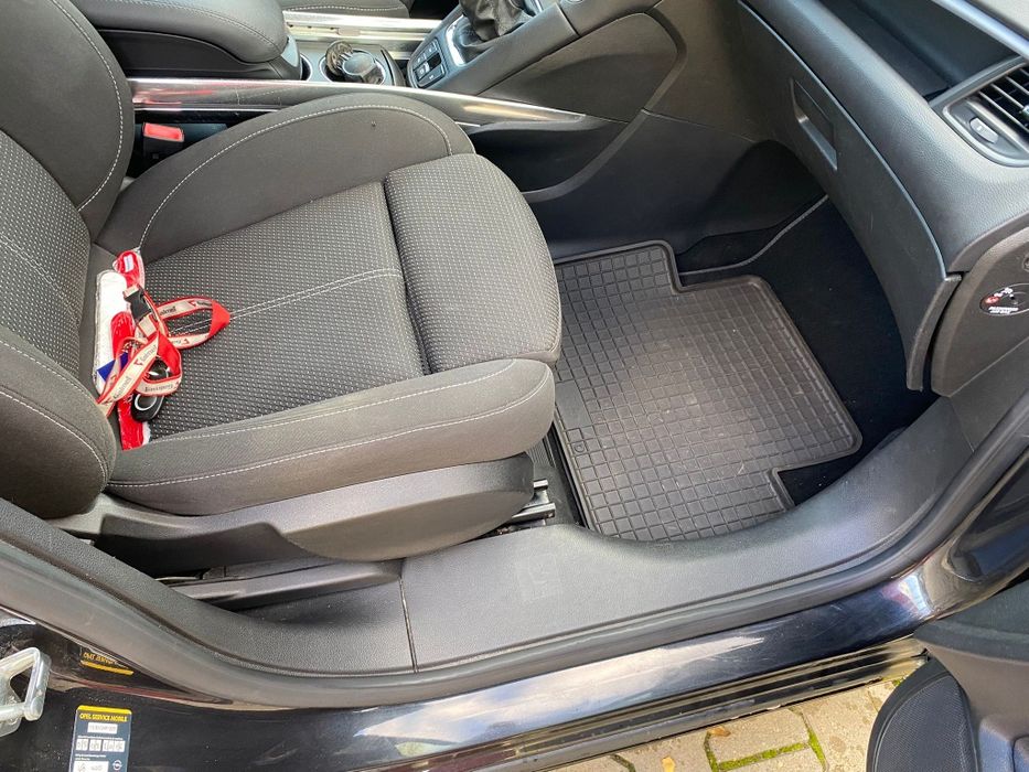 Opel Zafira C 1.4TURBO ENJOY 2 komplety kół