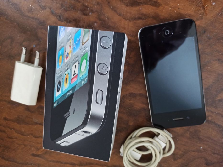 iPhone 4 black 16gb