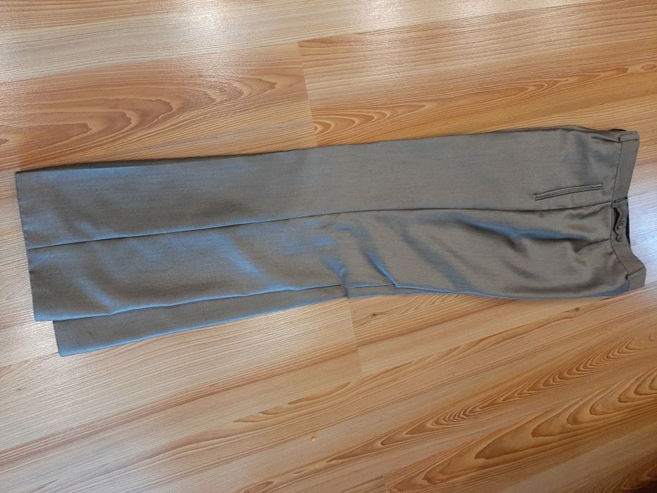 Garnitur wzrost 182cm beżowy błyszczący