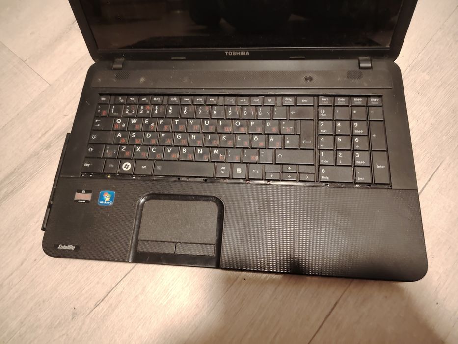 Тошиба с870 в хорошому робочому стані. По частинам