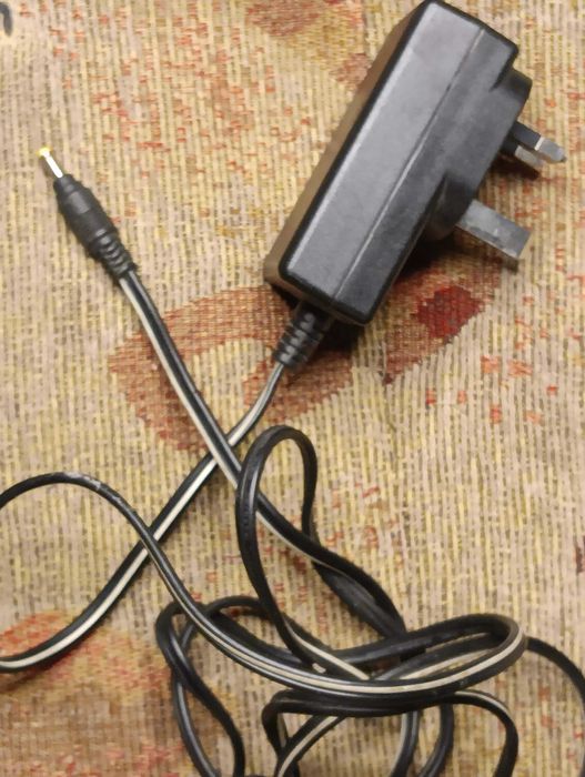 Блок питания зарядное для приставки игровой SONY PSP 5V 2A