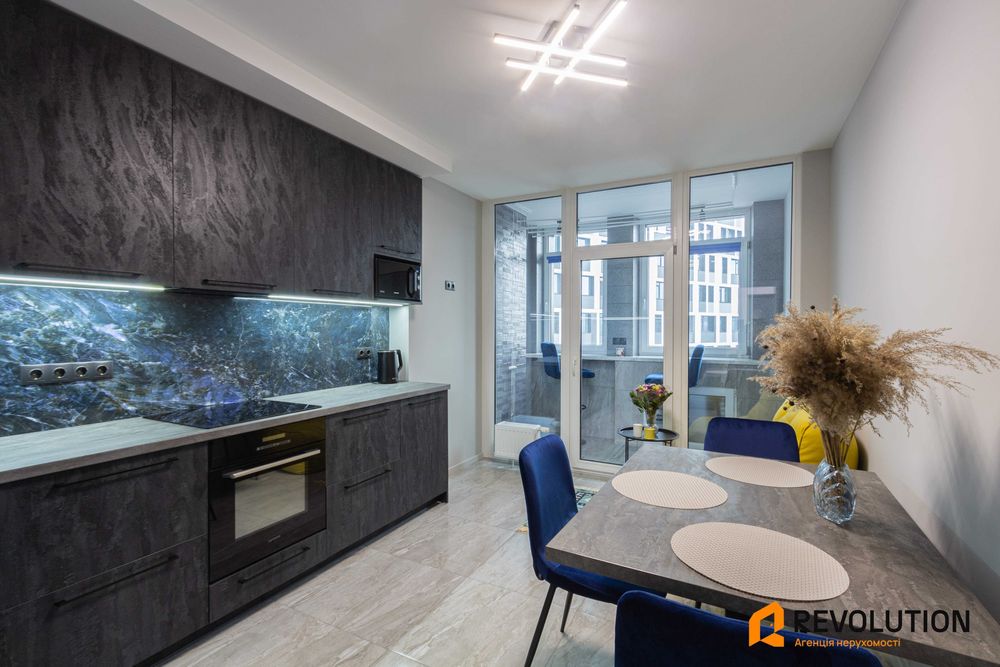 БЕЗ комісії. Оренда 1 км + кухня студія. ЖК Manhattan city. Генератор. 7 поверх