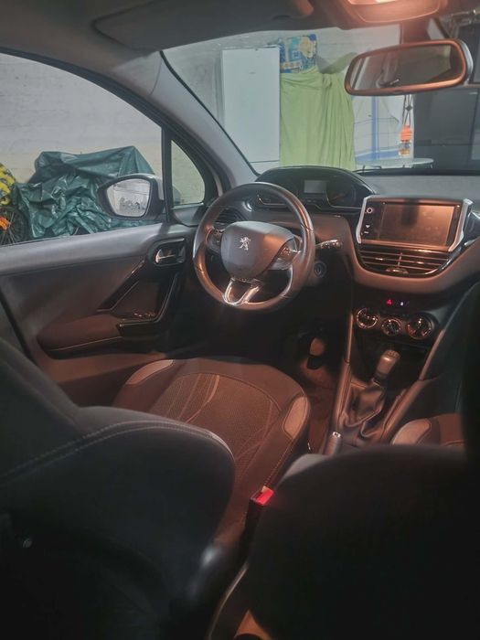 Vendo Peugeot 208 1.4 HDi 2013 Nacional
