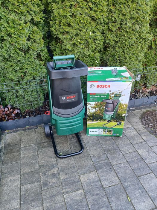 BOSCH AXT RAPID 2000 rozdrabniacz do gałęzi 2200W, 2024r