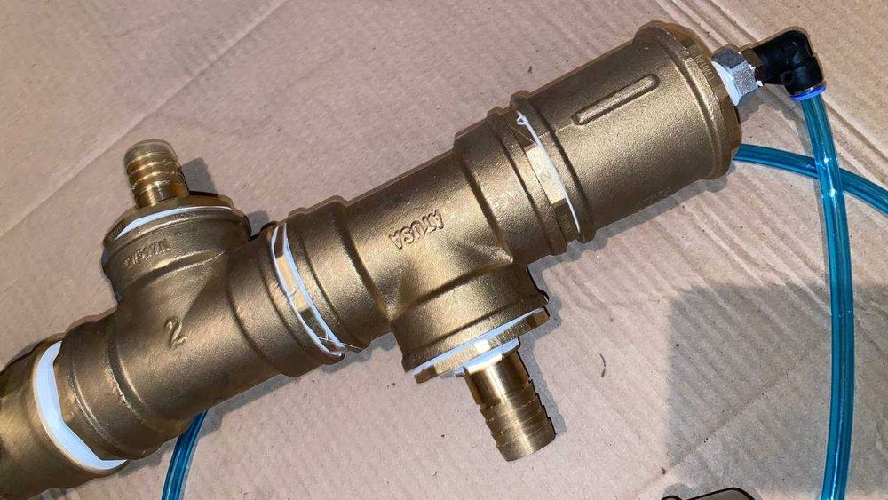 Conjunto em Latão com Manómetro – Sistema de Ar Comprimido / Água