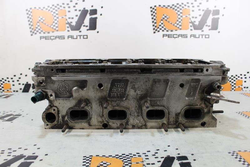 Colaça / cabeça do motor VOLKSWAGEN Golf VI (5K1)