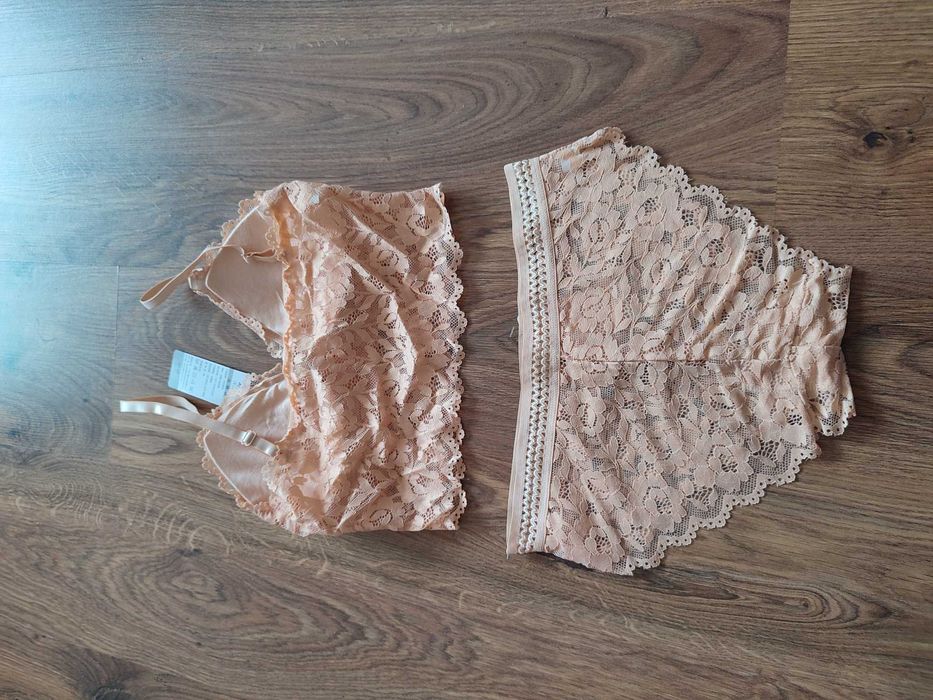 Komplet bielizny nowa koronkowa biustonosz stanik majtki rozmiar S