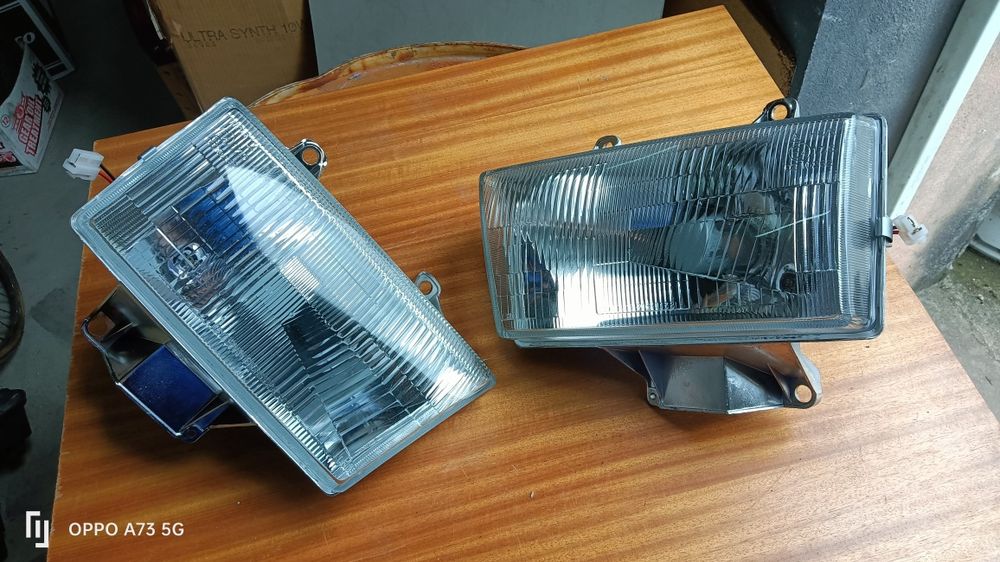 Farol Mazda B 2500 ótica Depo ano 1998