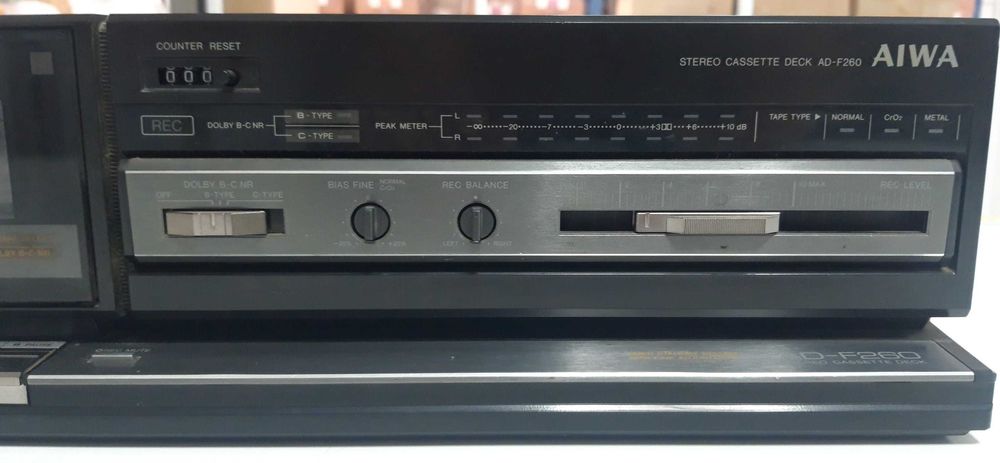 AIWA F-270 Deck Cassetes