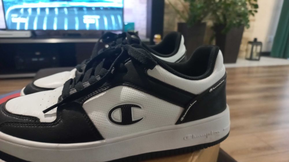 Buty Champion raz założone