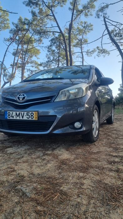 Toyota Yaris 1.0 VVT-I - Excelente estado