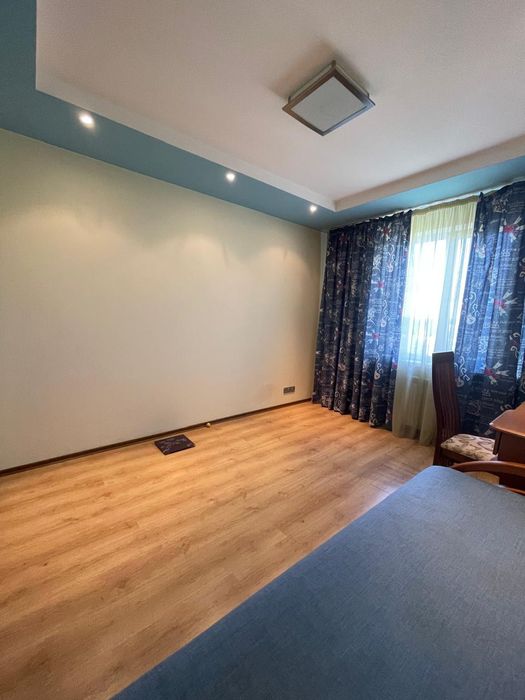 Продаж 3-к кв, ВЛАСНА, 76м2, без посередника.