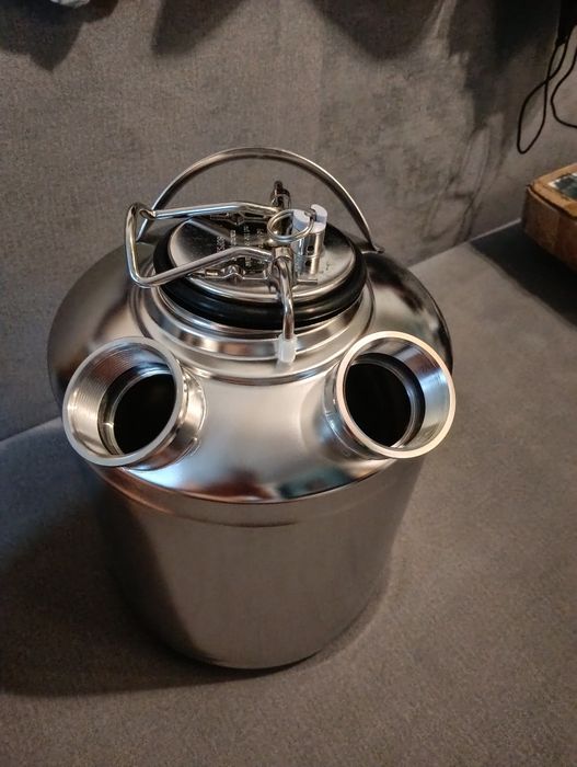 Keg z pokrywą ze stali nierdzewnej