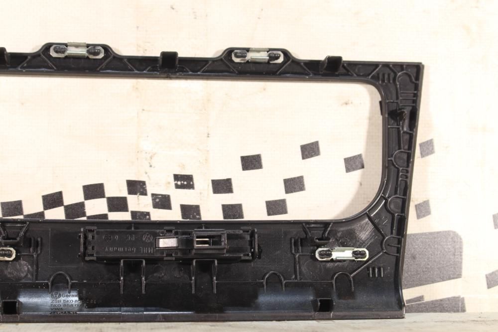 Forra / revestimento genérico VOLKSWAGEN Golf VI (5K1)
